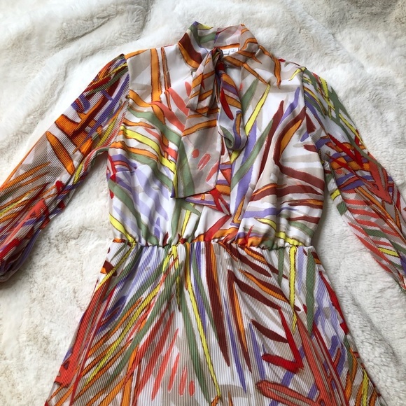 NWOT NEW YORK & COMPANY Printed MidI Dress - Picture 2 of 7